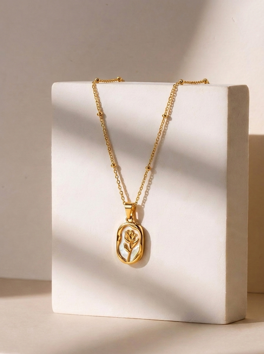 Rose Pendant Necklace