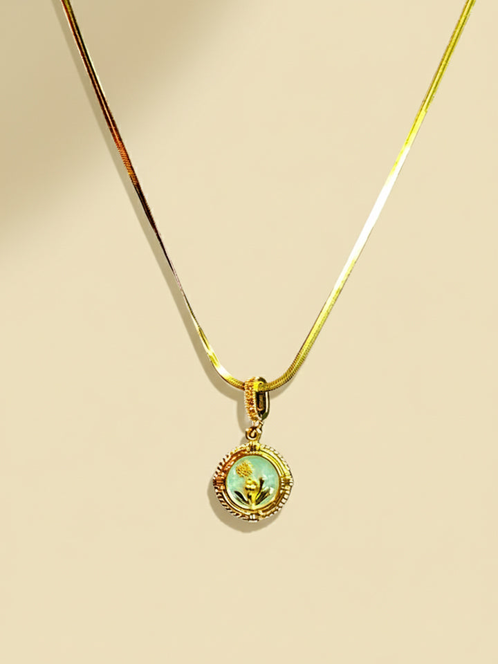 Serenity Bloom Round Pendant Chain