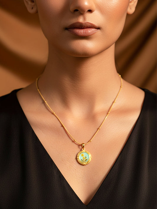 Serenity Bloom Round Pendant Chain