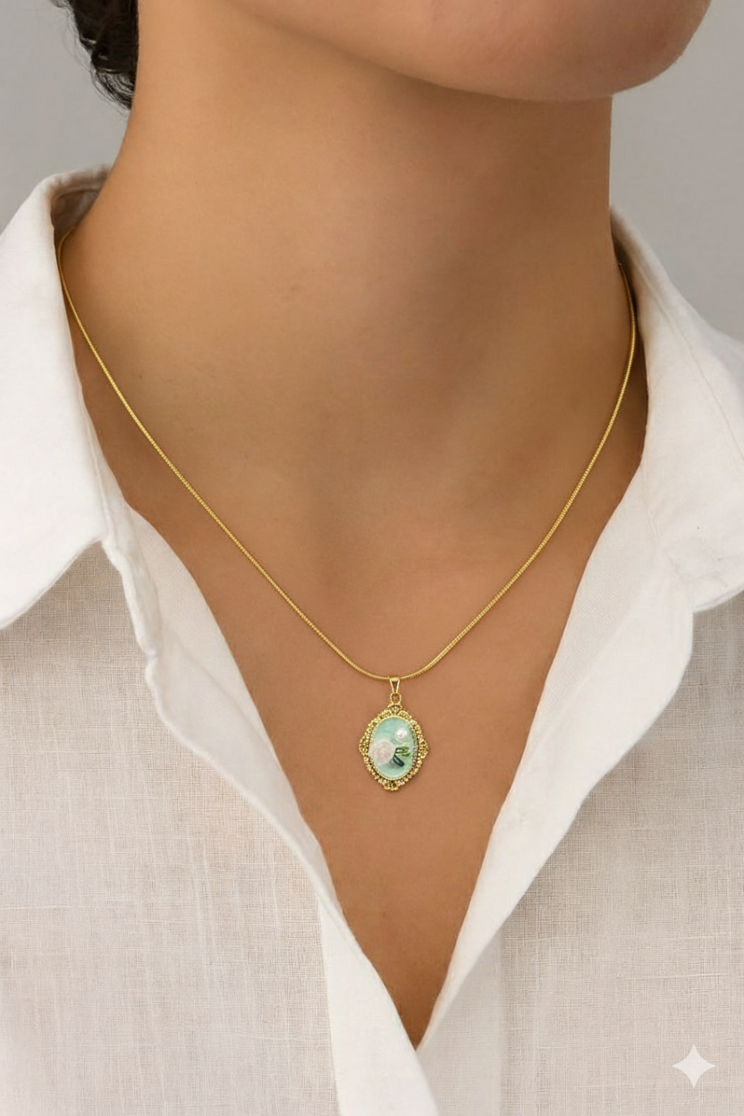 Vintage Floral Oval Pendant Necklace