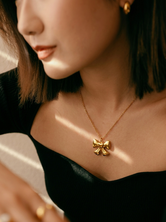 Bow Pendant Necklace